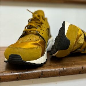 Nike Air Hurache Run